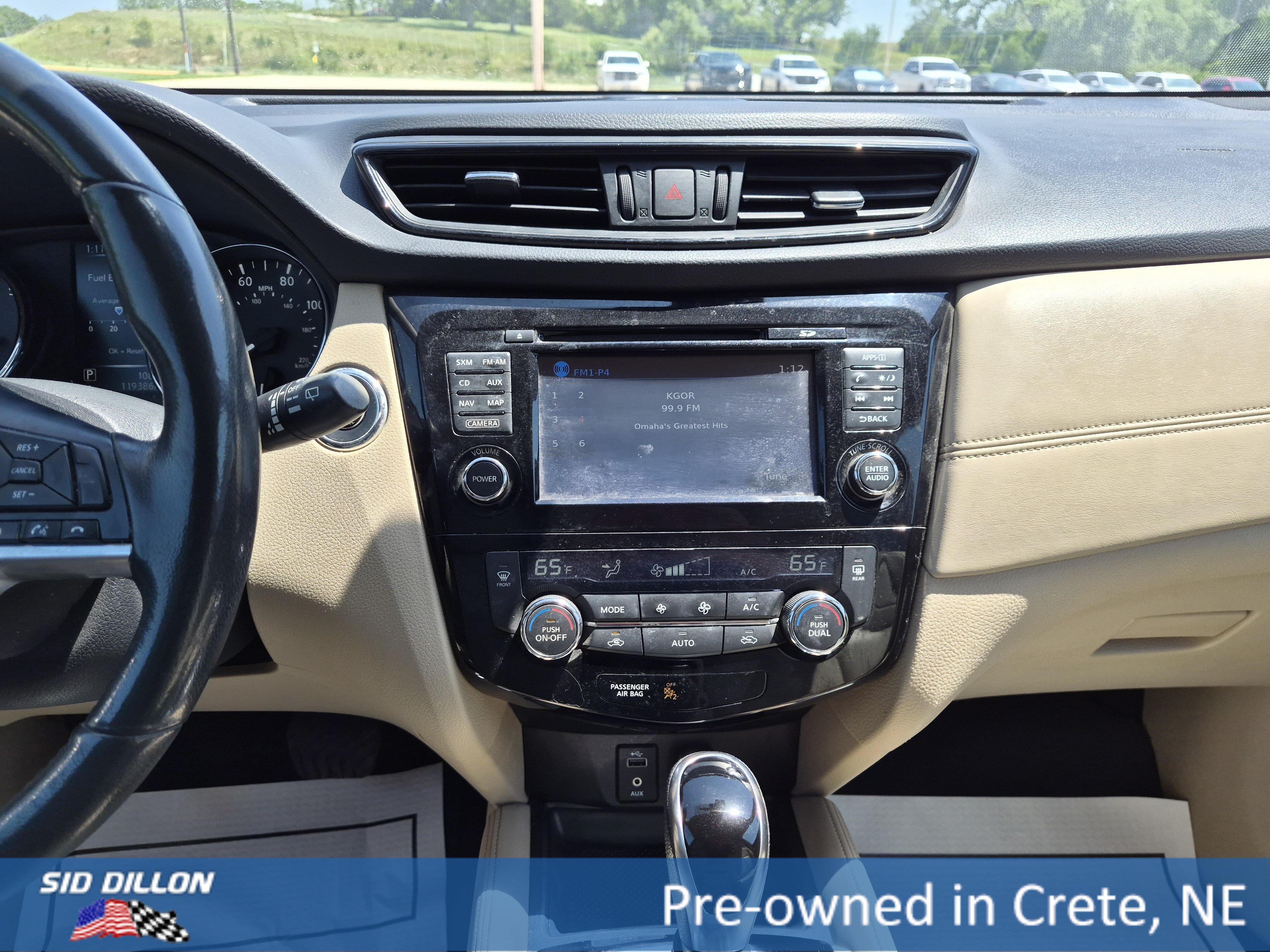 Used 2017 Pearl White Nissan SL image 7