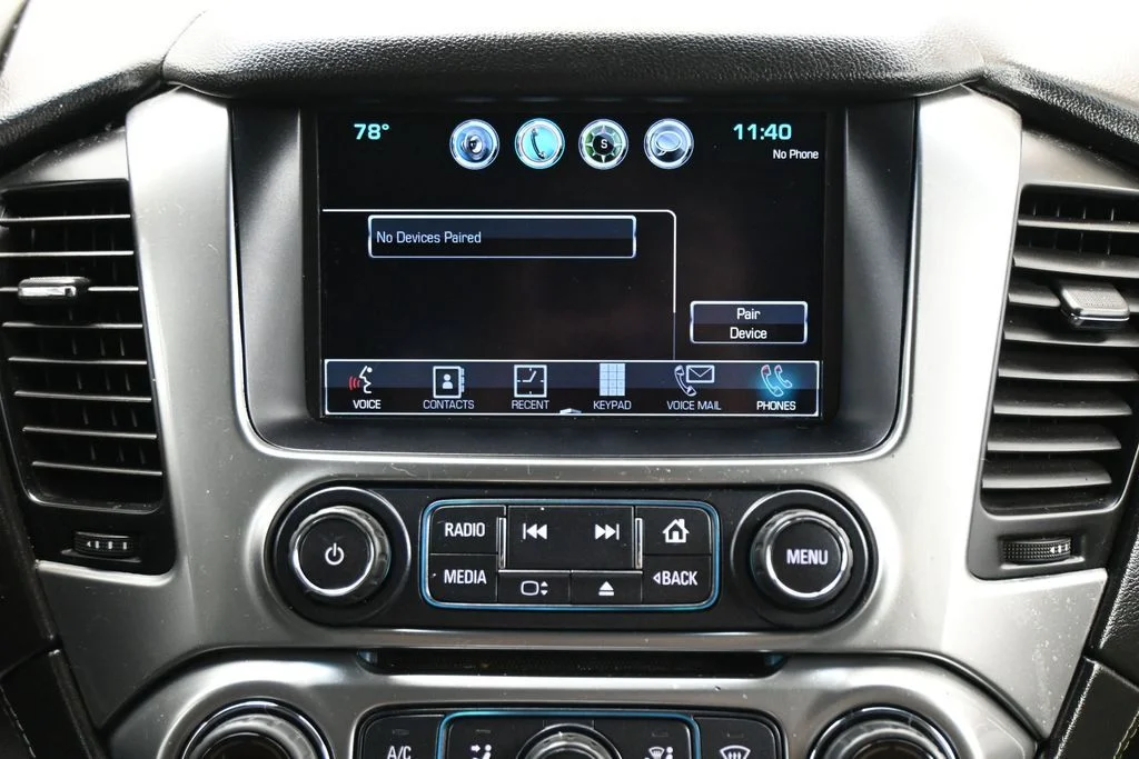 Used 2020 White Chevrolet LS image 19