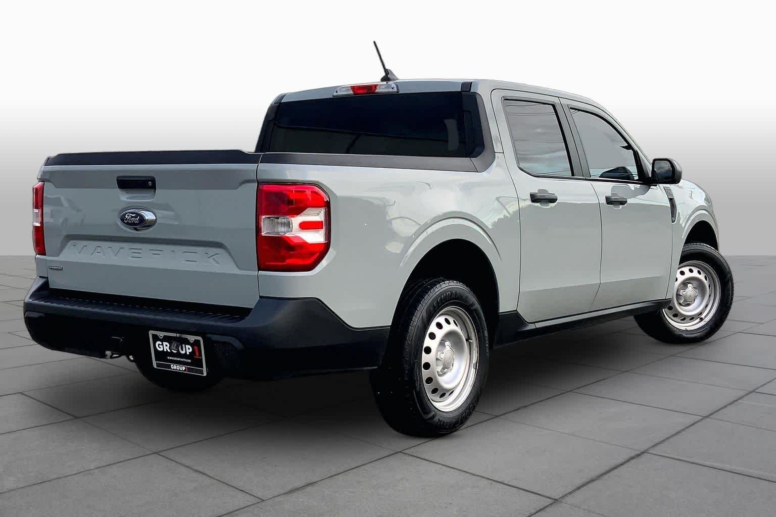 Used 2023 Cactus Gray Ford XL image 13