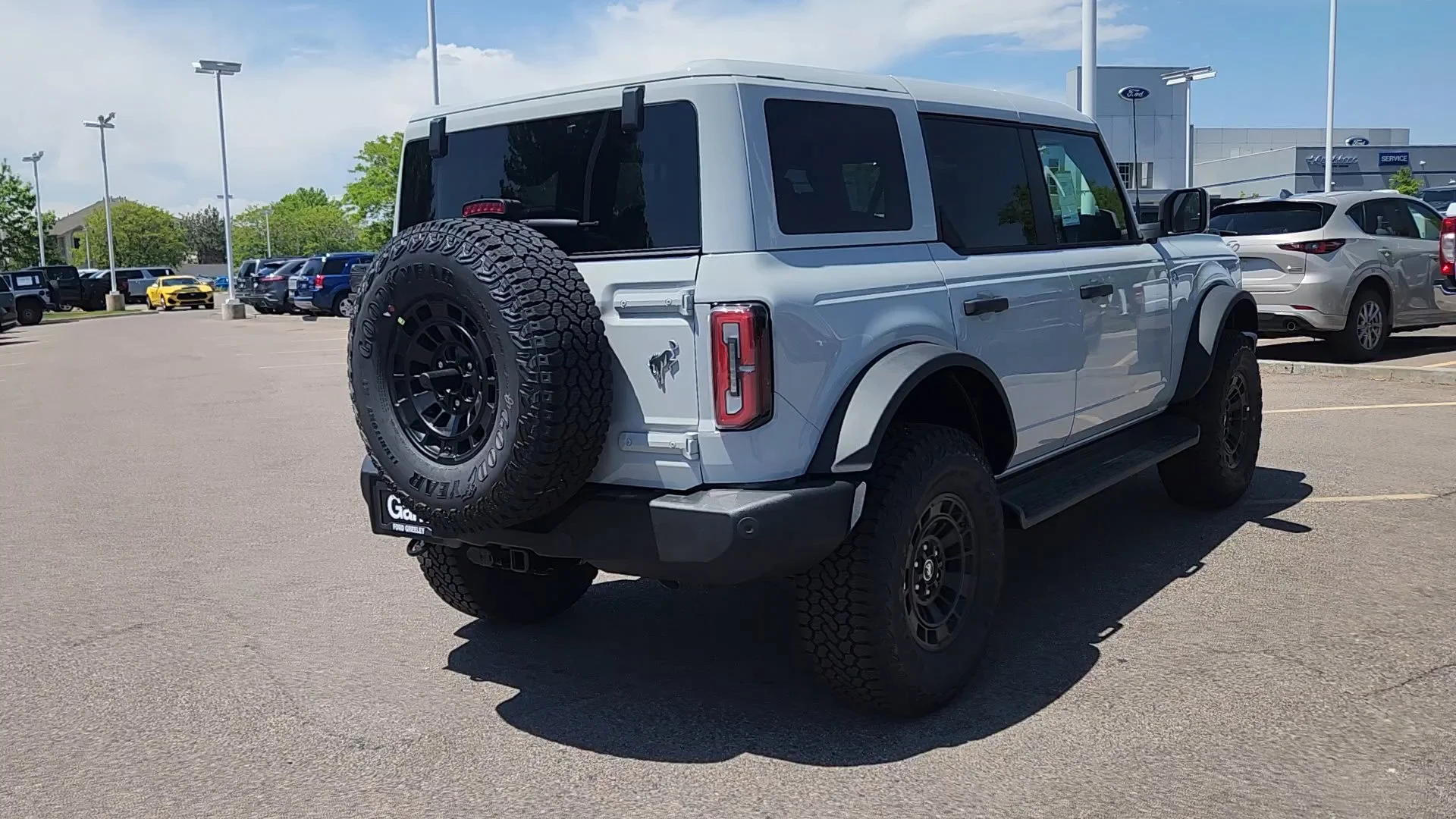 New 2026 Avalanche Gray Ford Outer Banks image 4