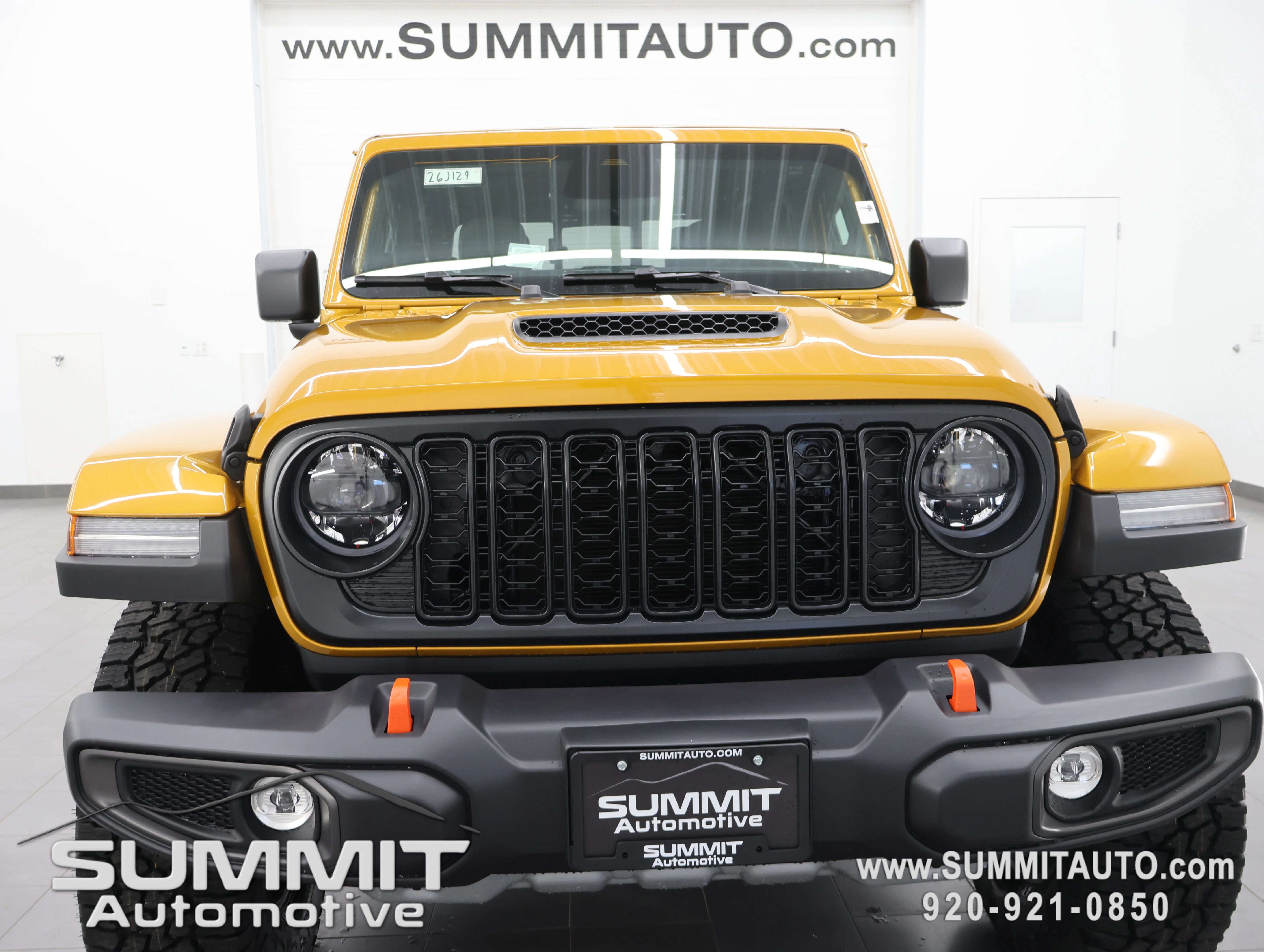 New 2026 Goldilocks Exterior Paint Jeep Mojave image 21