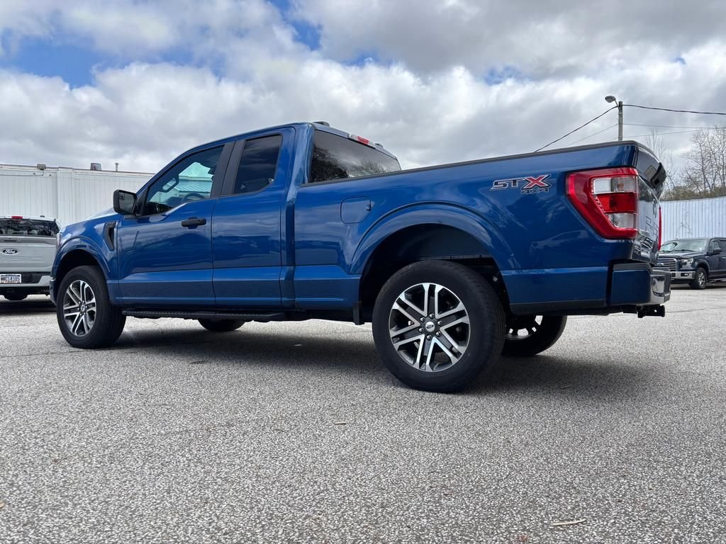 Used 2023 Atlas Blue Metallic Ford XL image 5