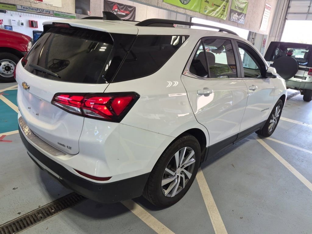 Used 2024 White Chevrolet LT image 2