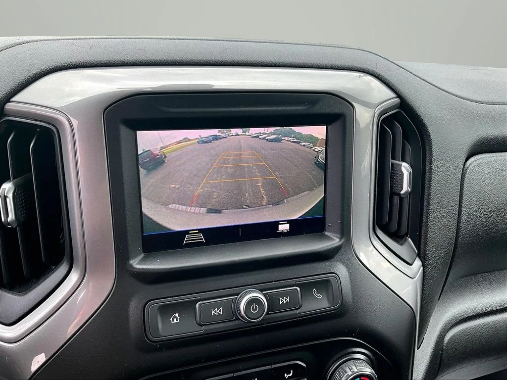Used 2021 Silver Chevrolet Custom image 20