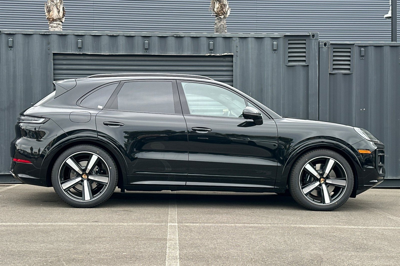 2026 Porsche Cayenne GTS - Photo 9