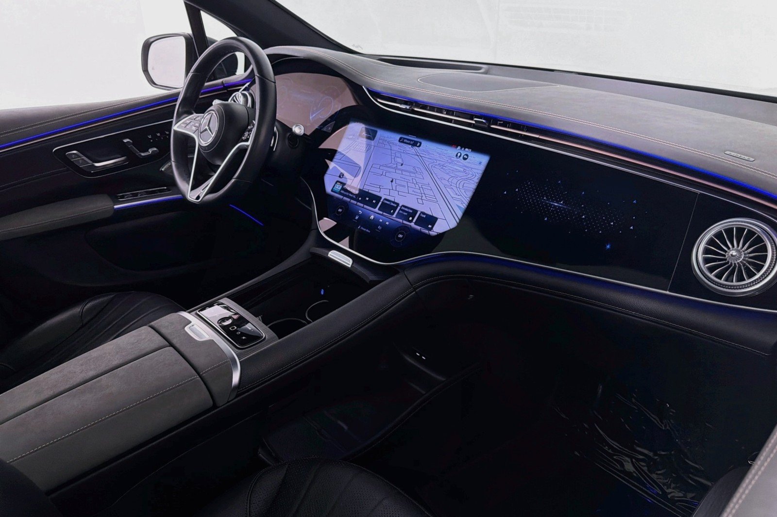 Used 2023 Twilight Blue Metallic Mercedes-Benz 580 image 17