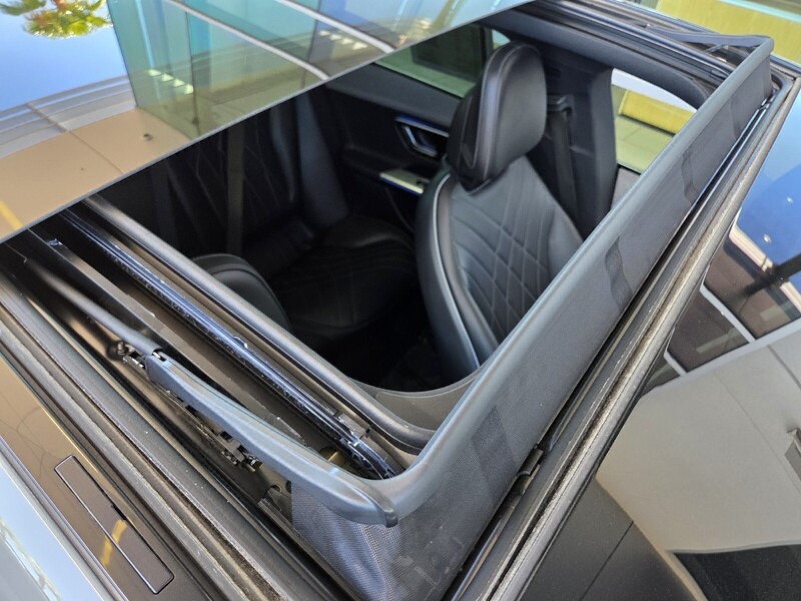 Certified Used 2023 MANUFAKTUR Alpine Grey Mercedes-Benz EQE 500 image 22