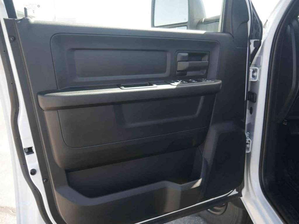 New 2026 Bright White Clearcoat RAM TRADESMAN image 21