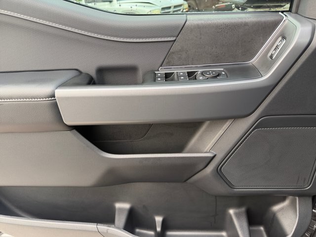 New 2026 Carbonized Gray Metallic Ford XLT image 18