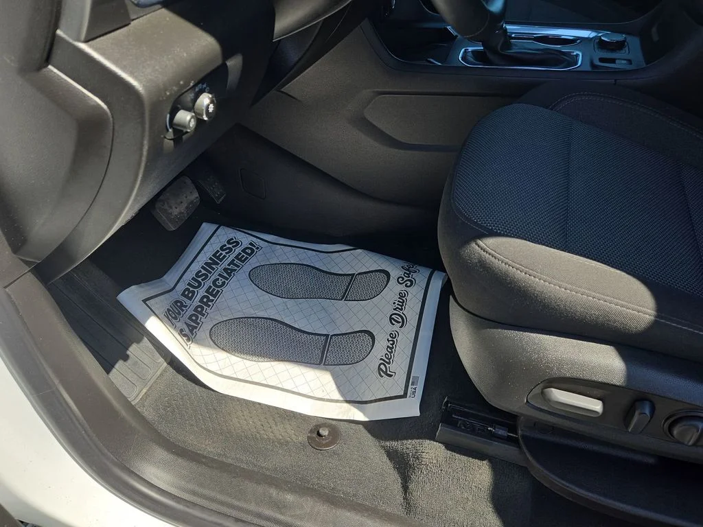 Used 2023 White Chevrolet LT image 28