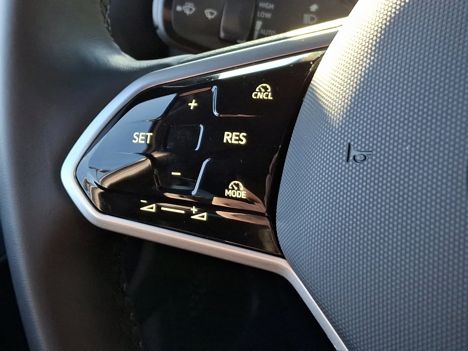 2025 Volkswagen ID. Buzz PRO S - Photo 15