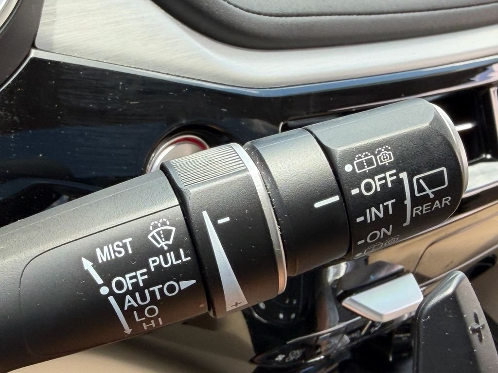 Used 2023  Acura Technology image 34