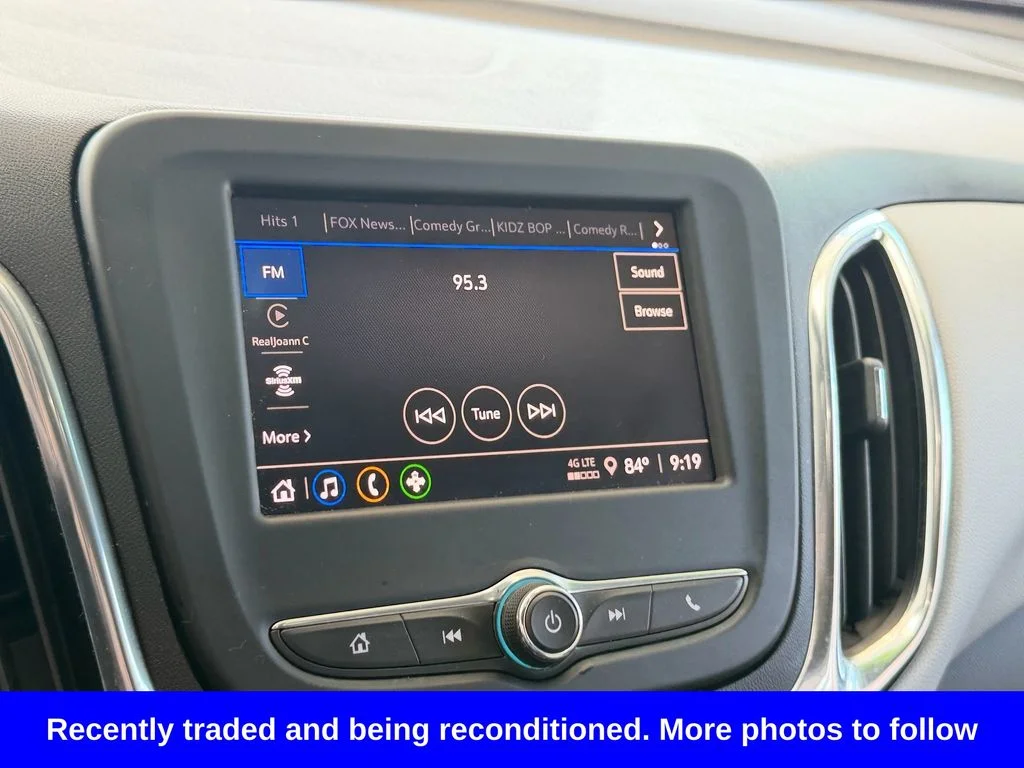 Used 2022 White Chevrolet LS image 17