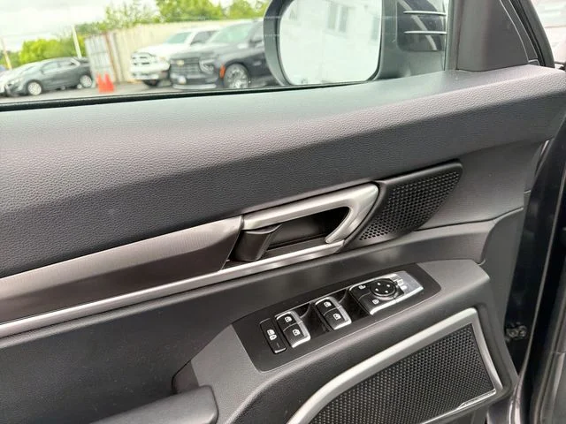 Used 2025 Gray Kia S image 24