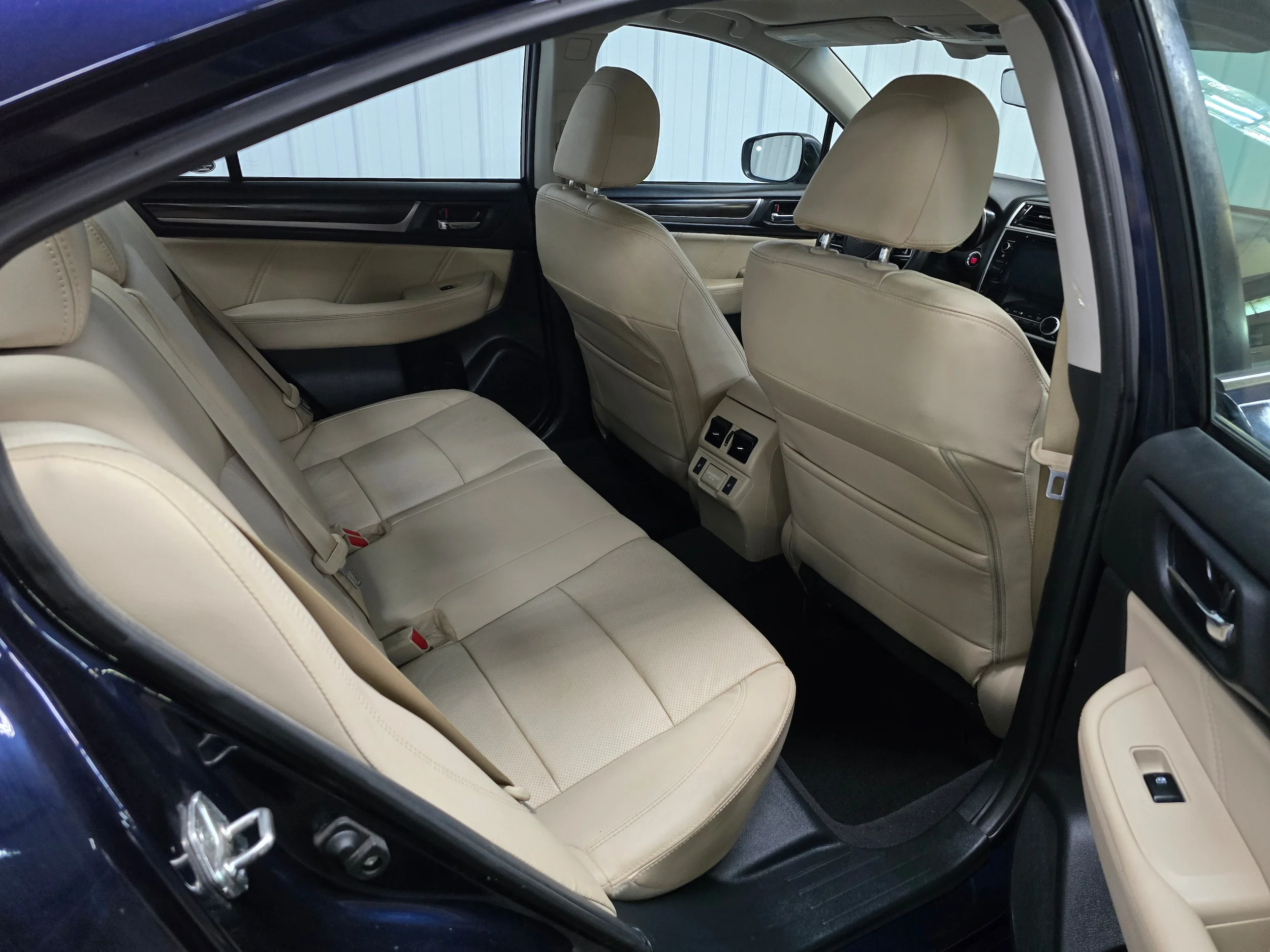 Used 2018 Dark Blue Pearl Subaru 2.5i Limited image 23