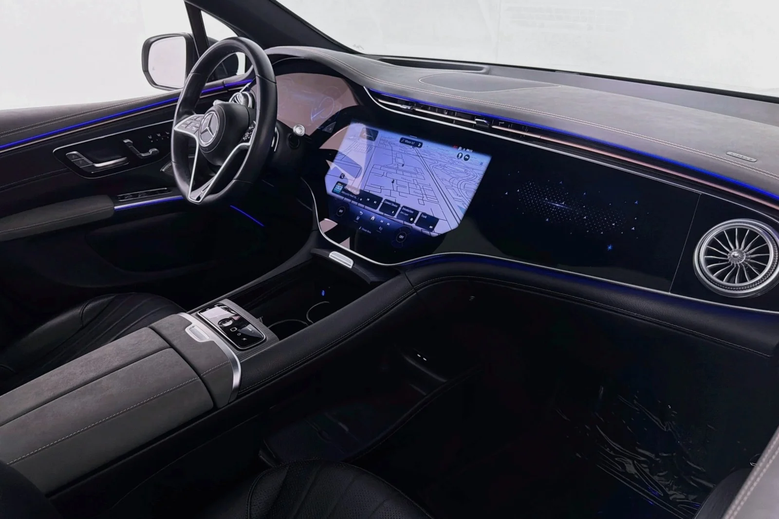 Used 2023 Twilight Blue Metallic Mercedes-Benz 580 image 17