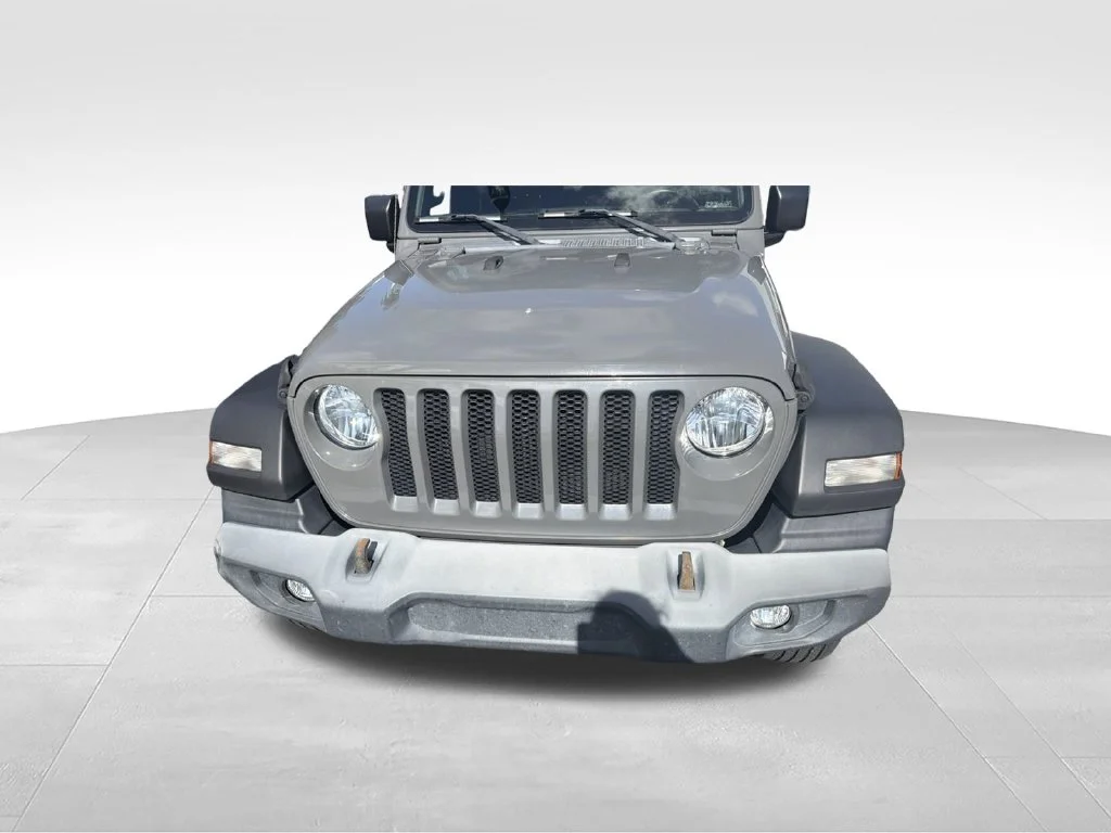 Used 2020 Gray Jeep Unlimited Sport S image 17