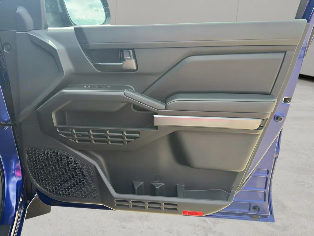 Used 2024 Blue Crush Metallic Toyota SR5 image 20