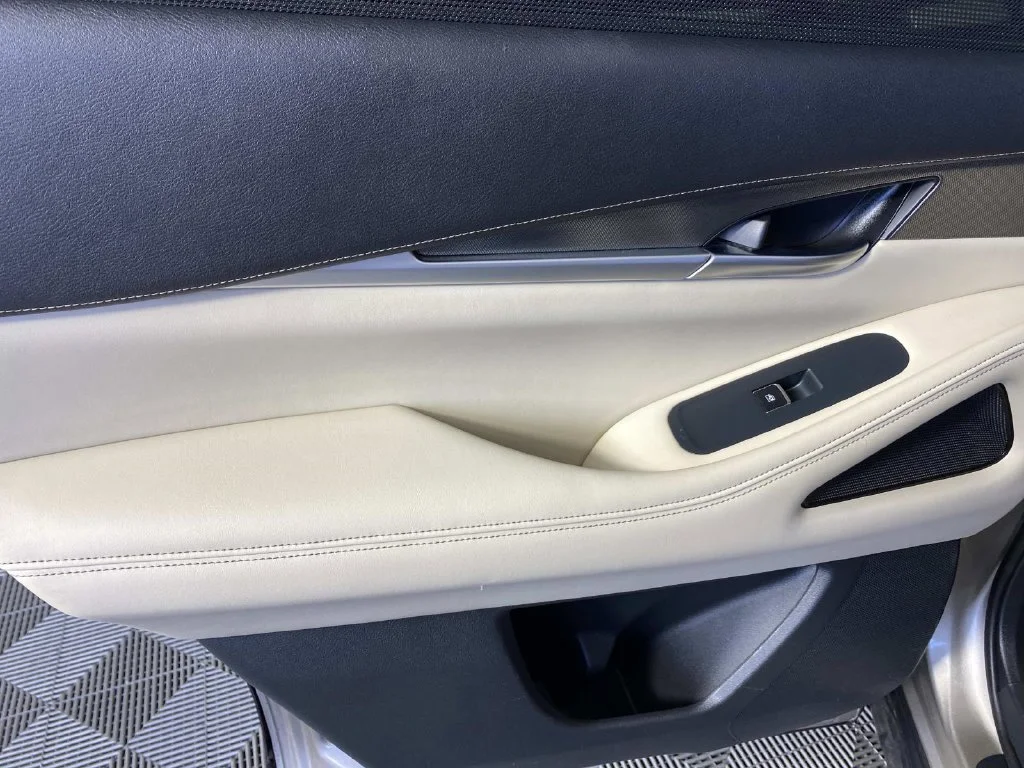 Used 2023 Titanium INFINITI LUXE image 32