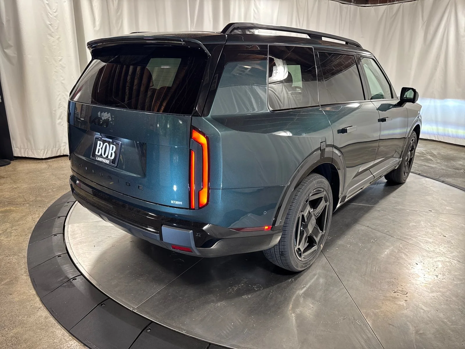 New 2027 Black Jade Green Kia X-Line SX image 8