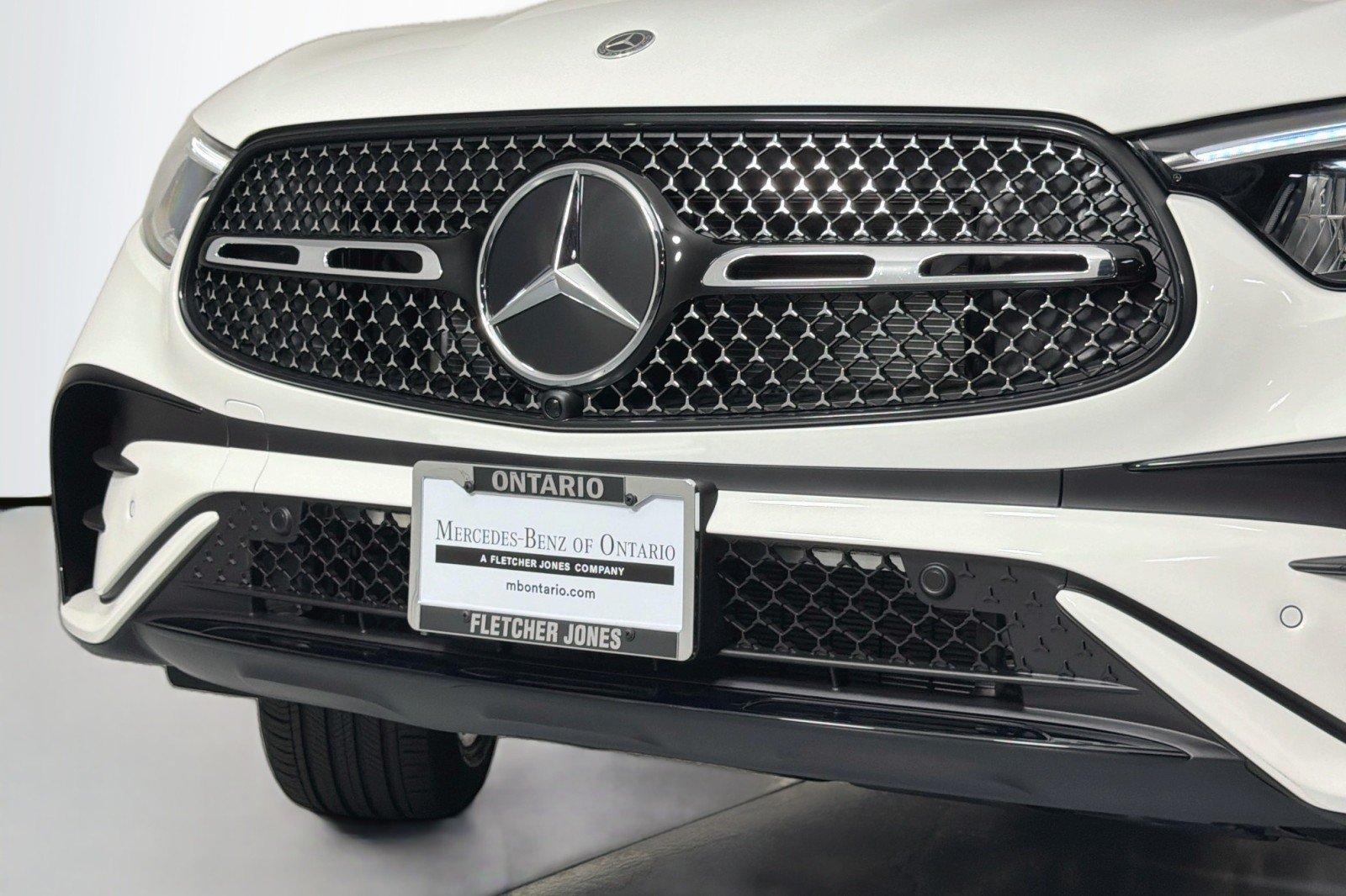 New 2026 Polar White Mercedes-Benz GLC 300 SUV image 12