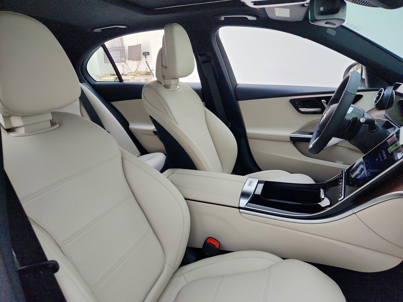 New 2026 Polar White Mercedes-Benz C 300 Sedan image 41