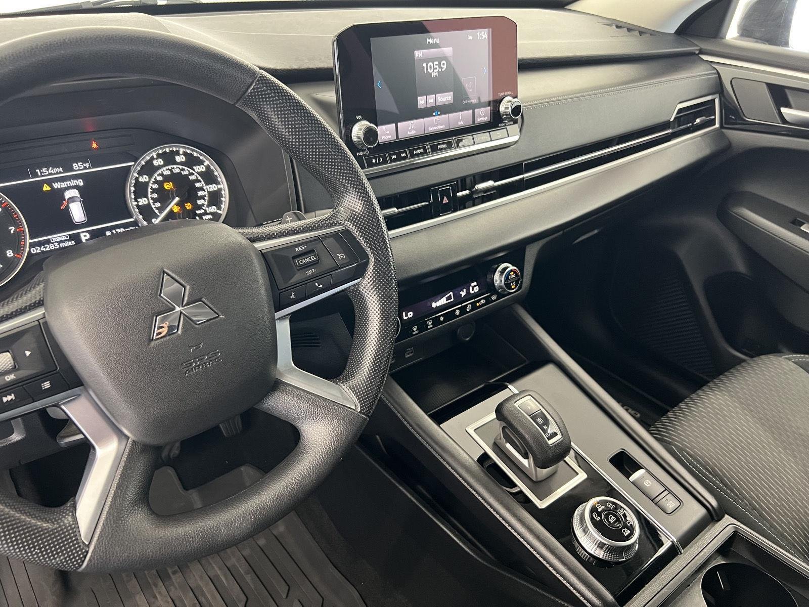 2022 Mitsubishi Outlander ES - Photo 20
