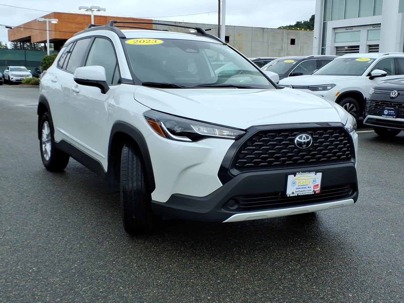 Used 2023 Wind Chill Pearl Toyota LE image 3