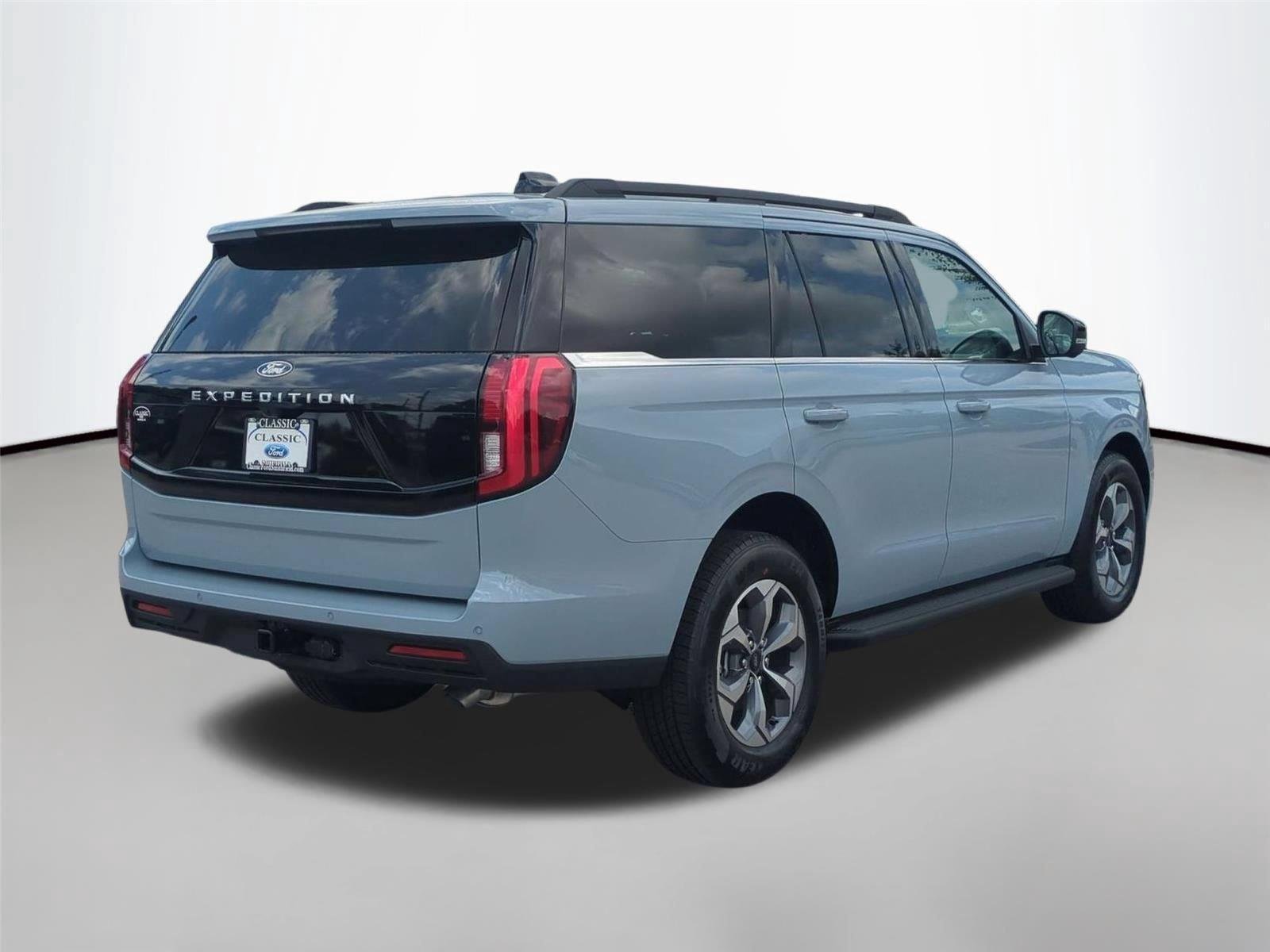 New 2027 Glacier Gray Metallic Tri-Coat Ford Active image 5