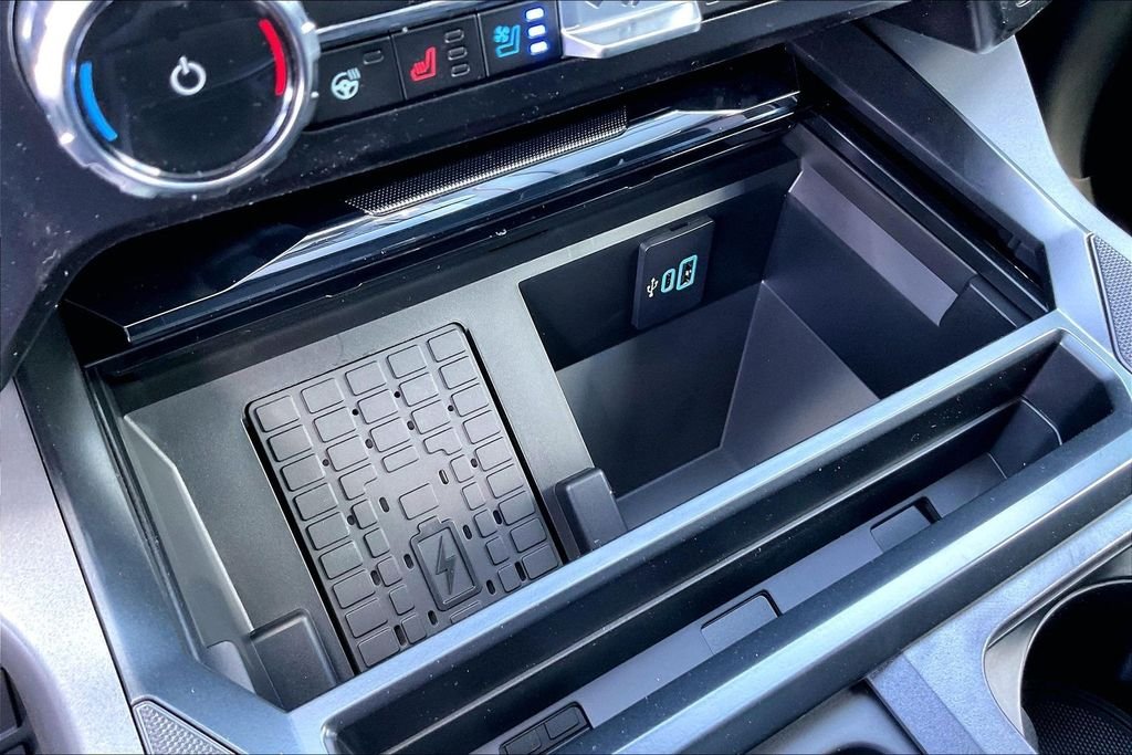 New 2026 Ford Super Duty F-250 Lariat 4D Crew Cab