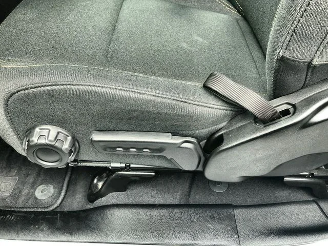 2025 Jeep Wrangler 4-Door Sport S - Photo 12