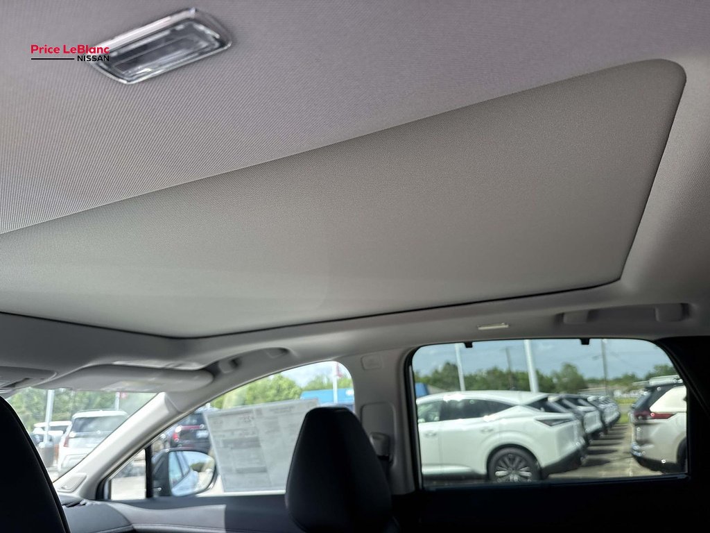 New 2026 Everest White Pearl TriCoat / Super Black Two-tone Nissan Platinum image 9