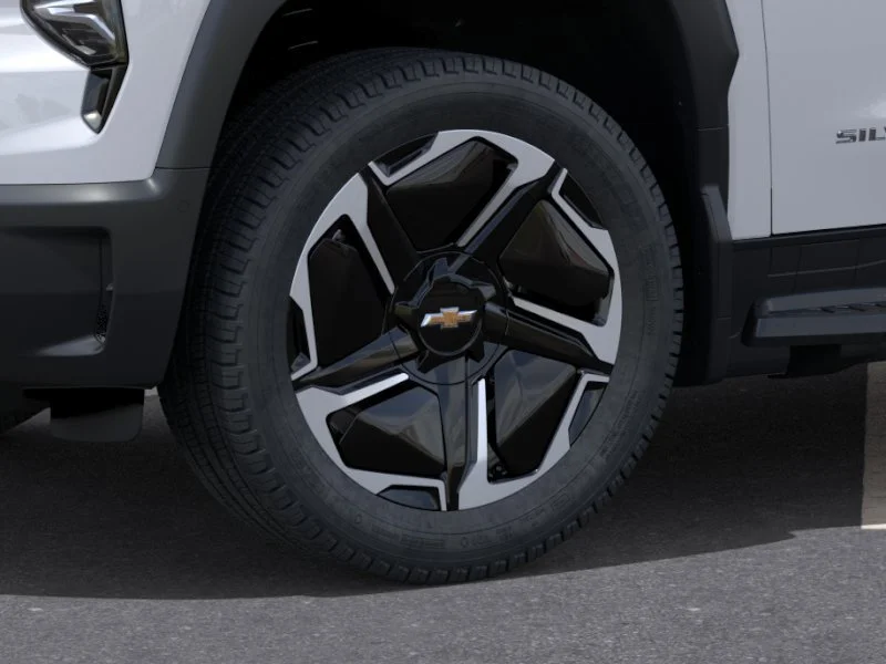 2026 Chevrolet Silverado EV LT - Photo 9