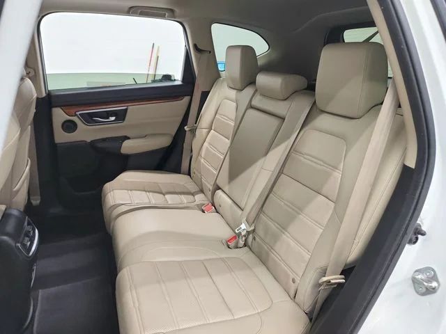 Used 2017 White Honda Touring image 29