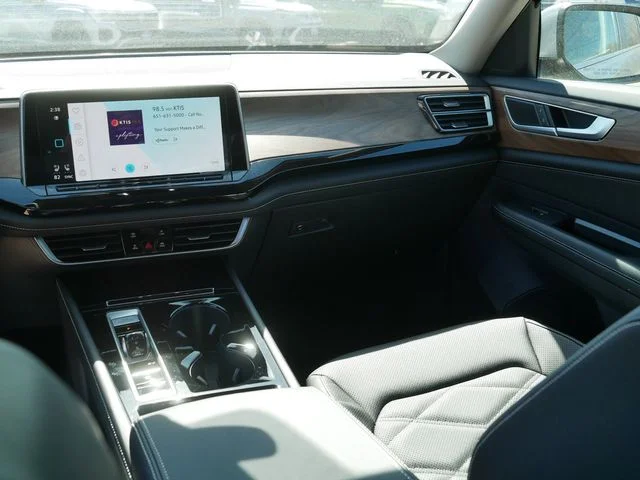 New 2026 Black Volkswagen 1.5T S image 10