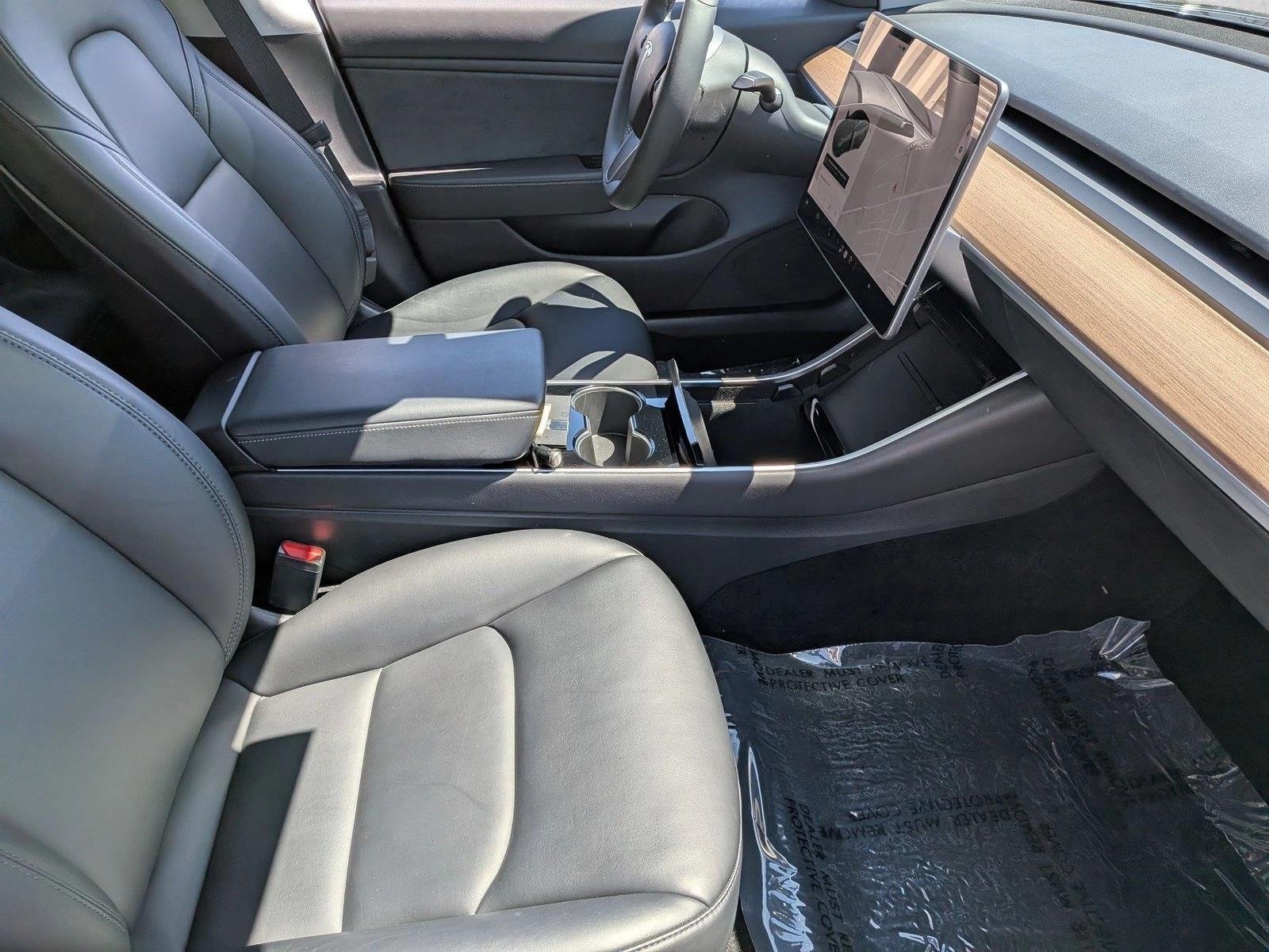 Used 2019 Silver/Gray Tesla Standard Range Plus image 19
