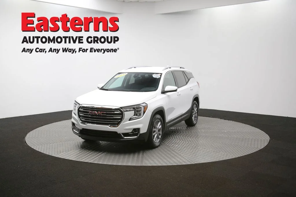 Used 2024 White GMC SLT image 54