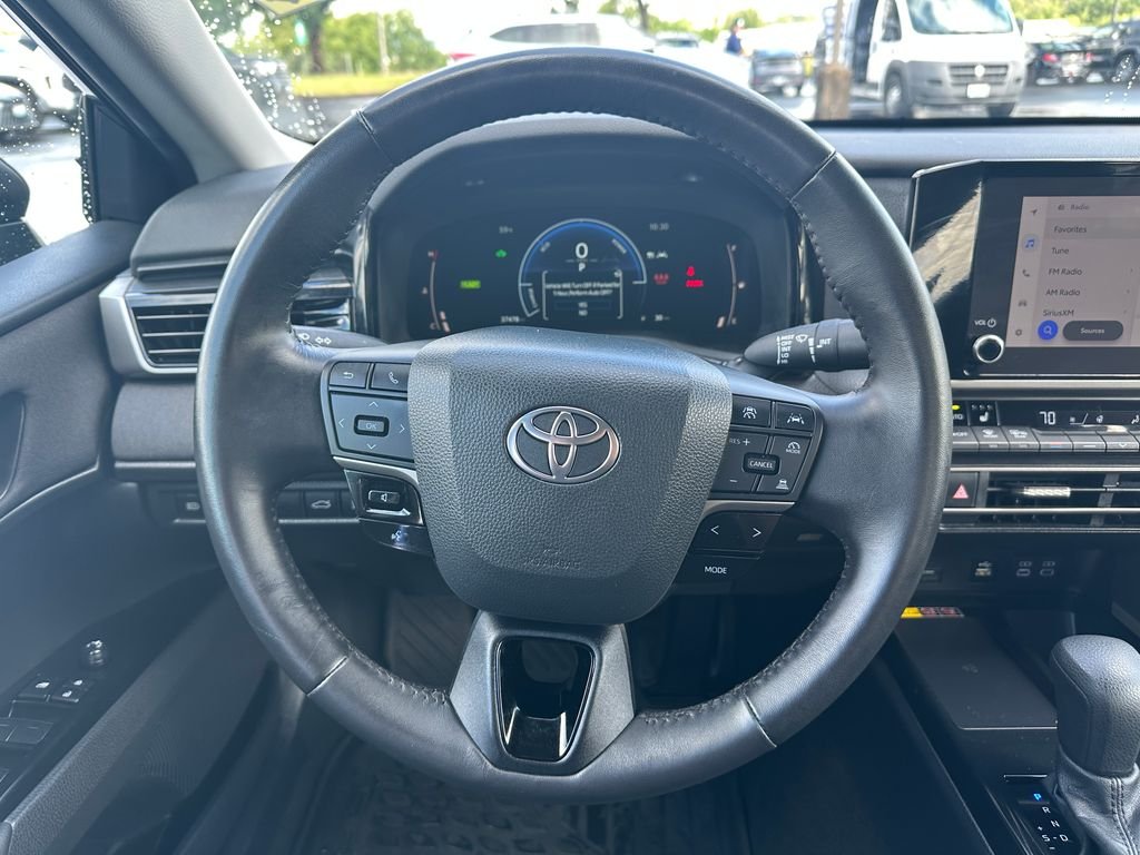 Used 2025 Underground Toyota LE image 19