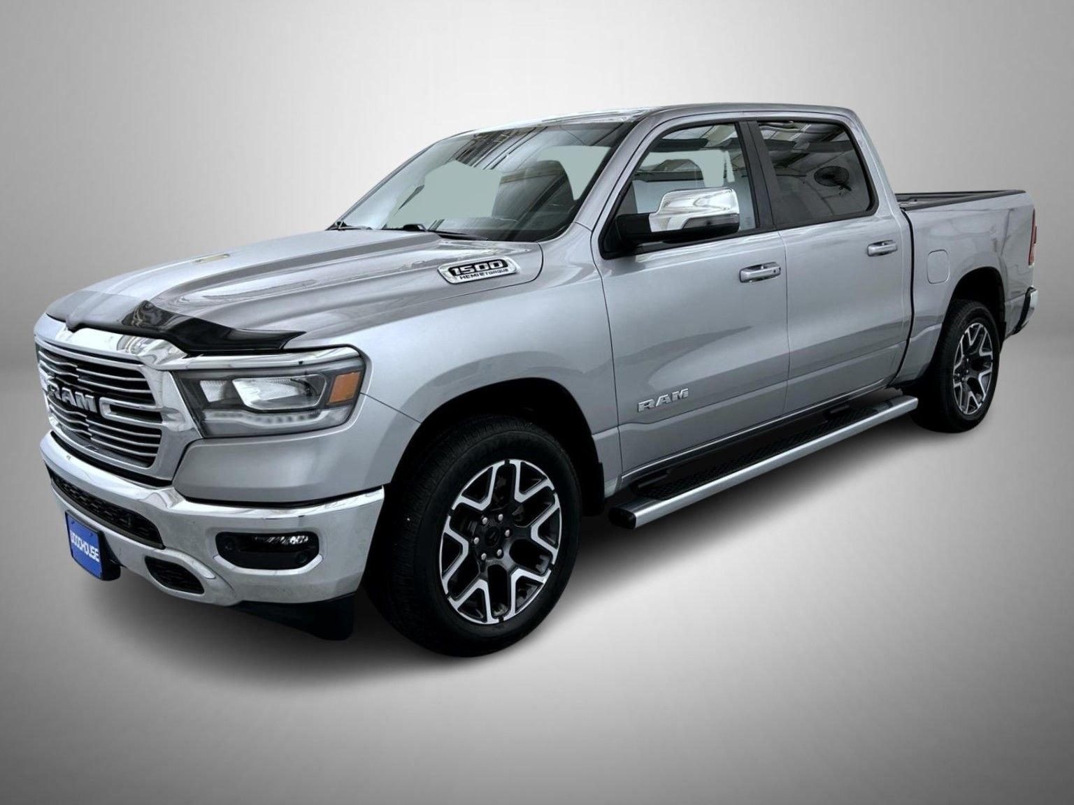 Used 2023 Silver Ram Laramie image 1
