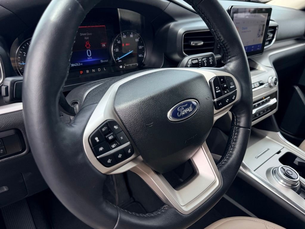 Certified Used 2023 White Ford XLT image 22