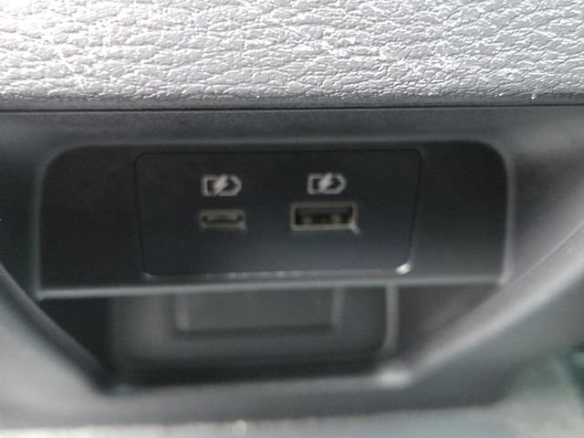 2023 Mitsubishi Outlander Plug-In Hybrid SE - Photo 13