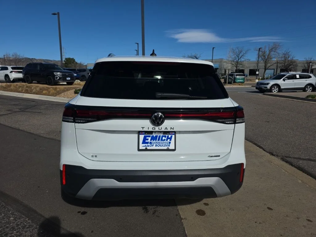 New 2026 White/off-white Volkswagen 2.0T SE image 4