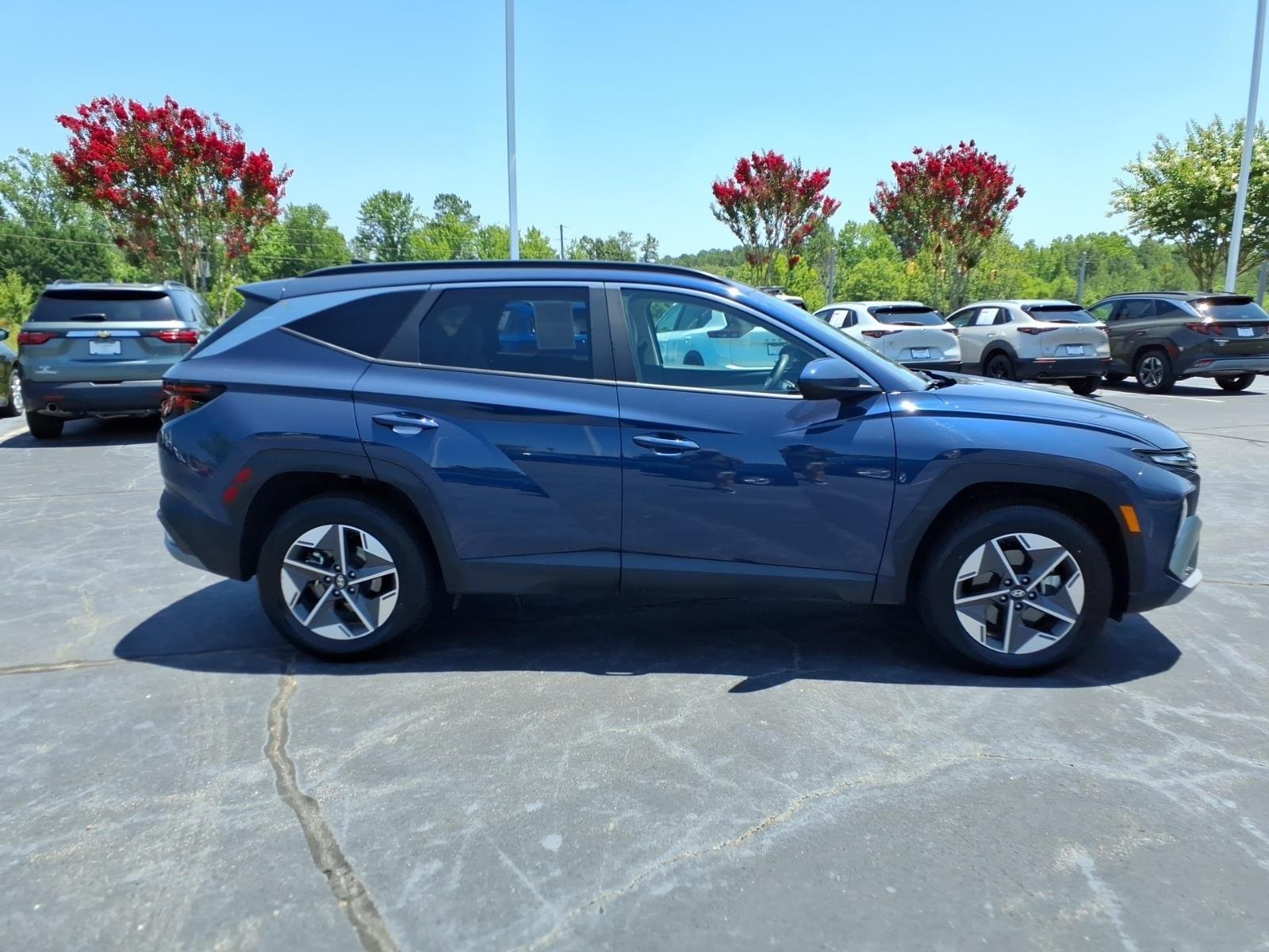 Used 2025 Atlantis Blue Hyundai SEL image 12