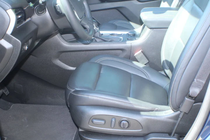 Used 2023 Northsky Blue Metallic Chevrolet LT Leather image 14
