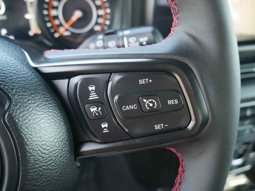 Used 2024 Silver Jeep Rubicon image 40