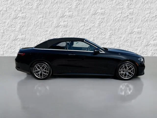 2023 Mercedes-Benz E-Class E450 Cabriolet's photo