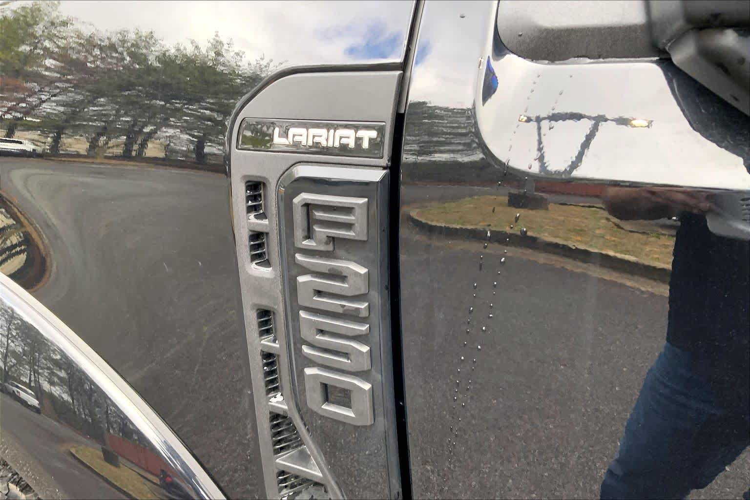 New 2026 Agate Black Metallic Ford F-250® Lariat® image 16
