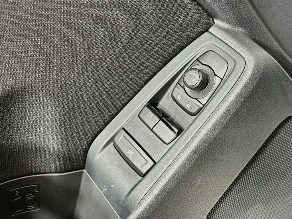 Used 2024  Toyota Base image 21