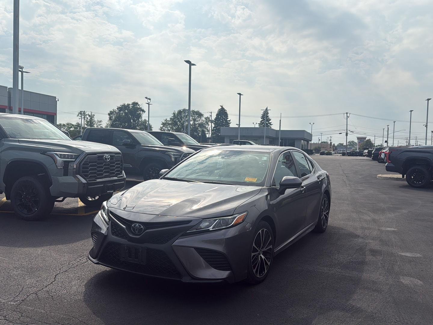 Used 2019 Predawn Gray Mica Toyota SE image 3