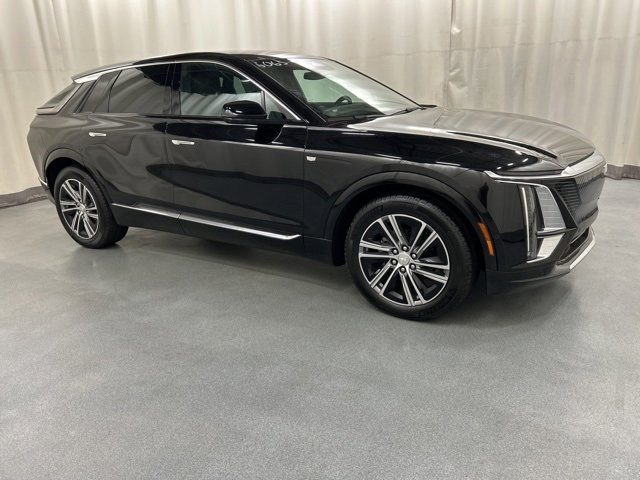 2025 Cadillac LYRIQ Luxury 1